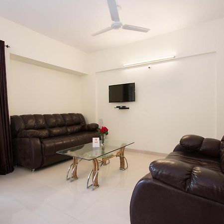 Готель Oyo 9052 Leisurely Abode Khadki Екстер'єр фото